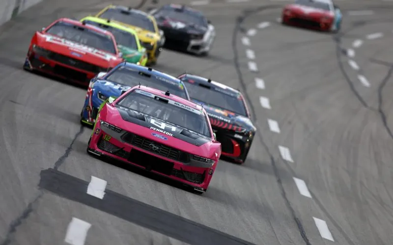NASCAR: Blaney wins EchoPark Speedway thriller