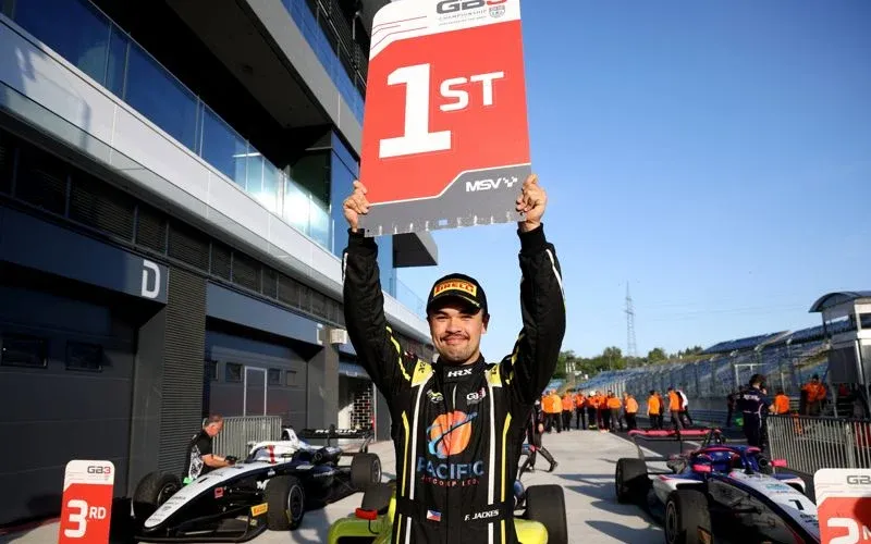 Jackes takes maiden win after dramatic reverse grid GB3 race