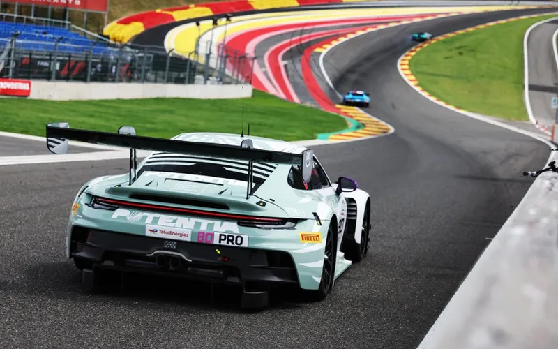 Lionspeed Porsche leads with 2 hours to go in Spa 24 Hours