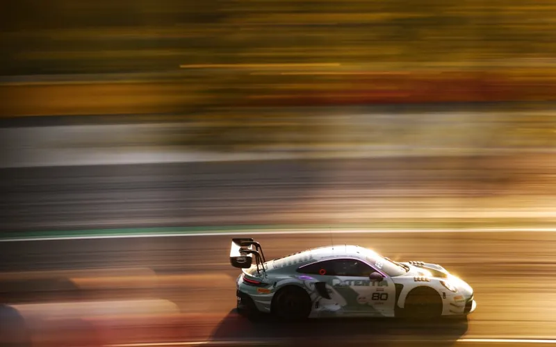 Lionspeed Porsche lead 24 Hours of Spa with 4 hours to go