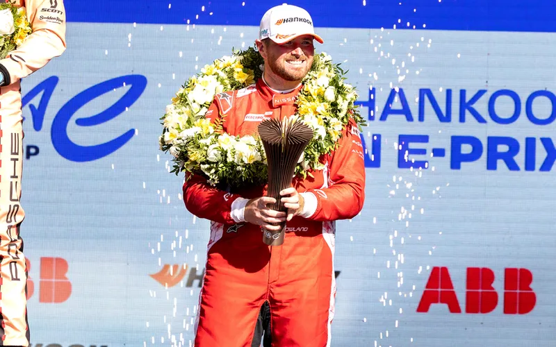 Rowland reflects on third place at Berlin E-Prix: "It's a great race when you get everything out of the car