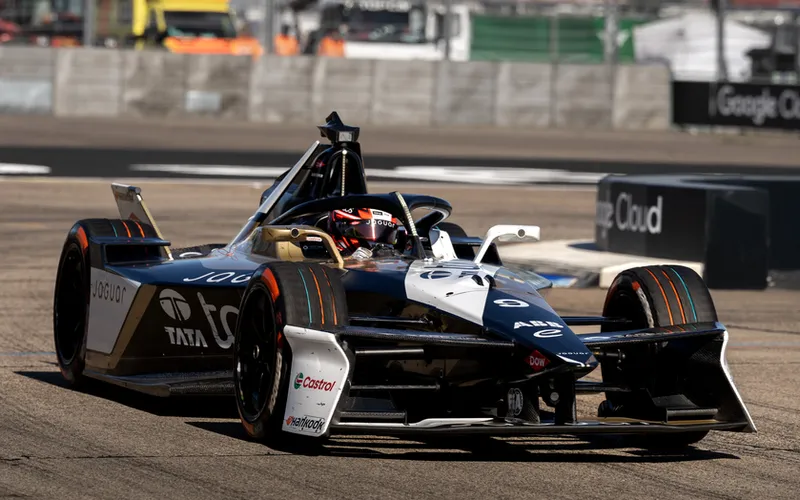 Evans comes from 17th on the grid to win Formula E's Berlin E-Prix