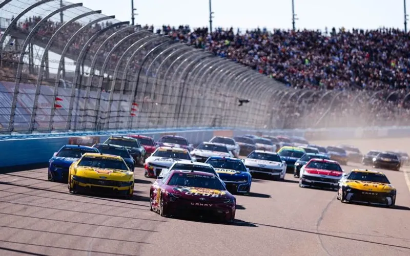 NASCAR Preview: 2025 Championship Weekend at Phoenix